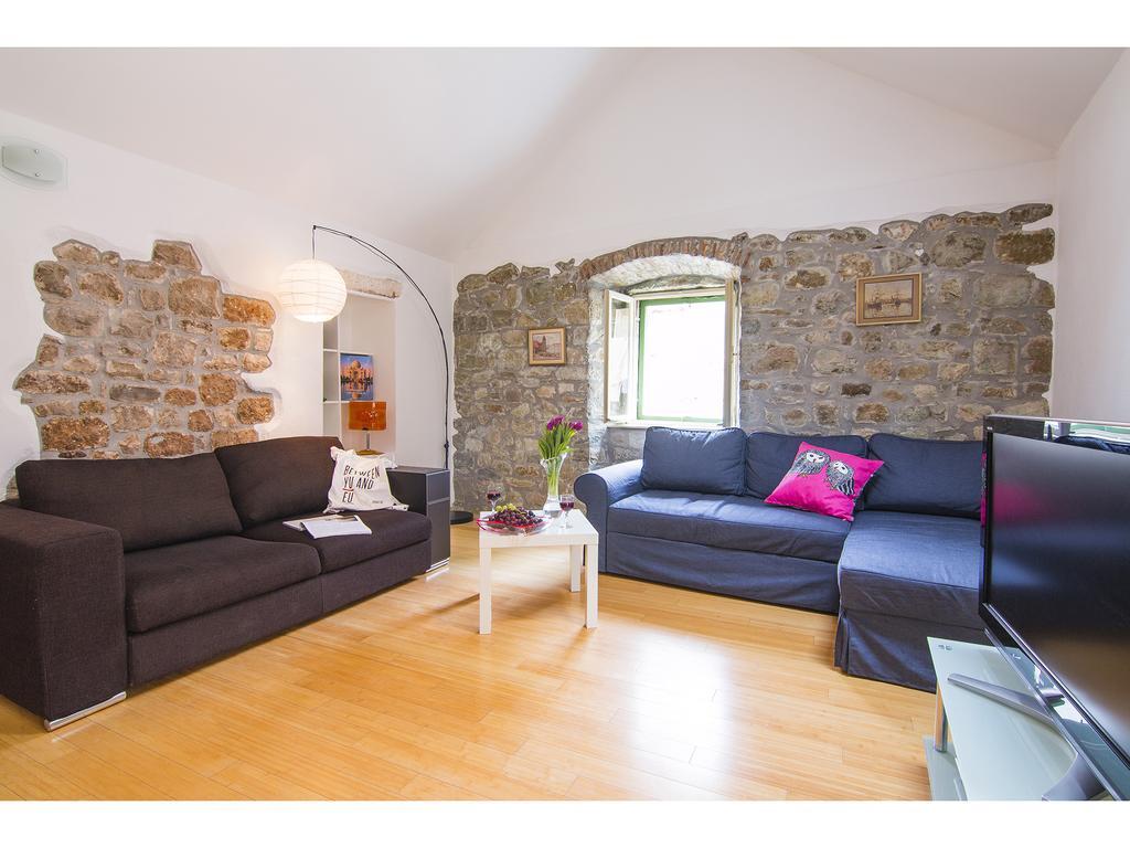 GuestHouse Main Square Split Chambre photo